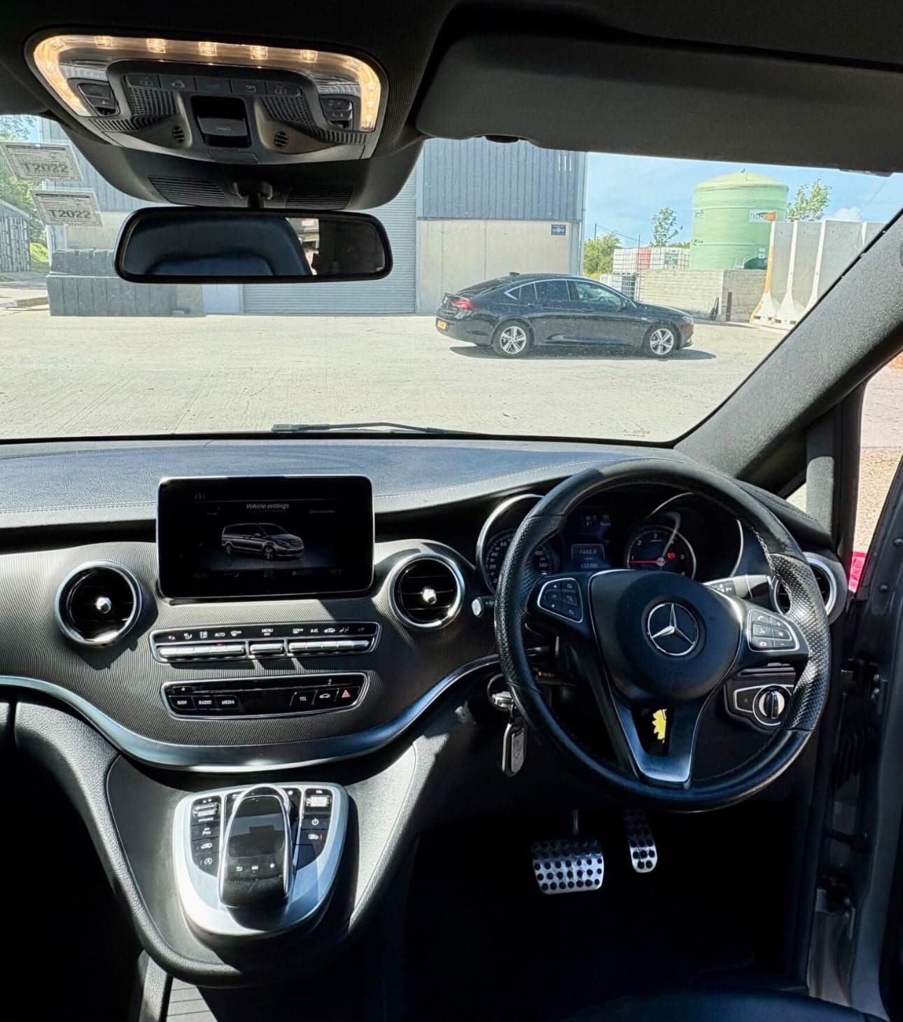 Mercedes-Benz dashboard, steering wheel and centre console